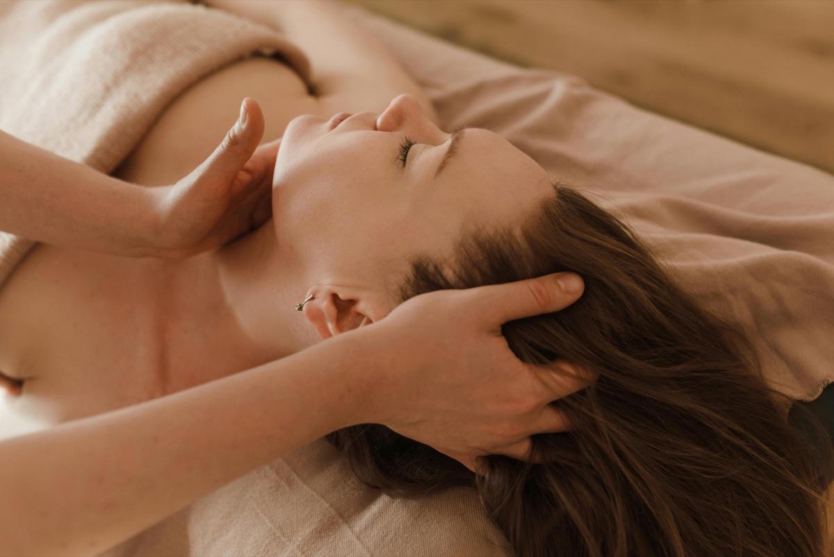 Gina K Detox Healing head spa treatment